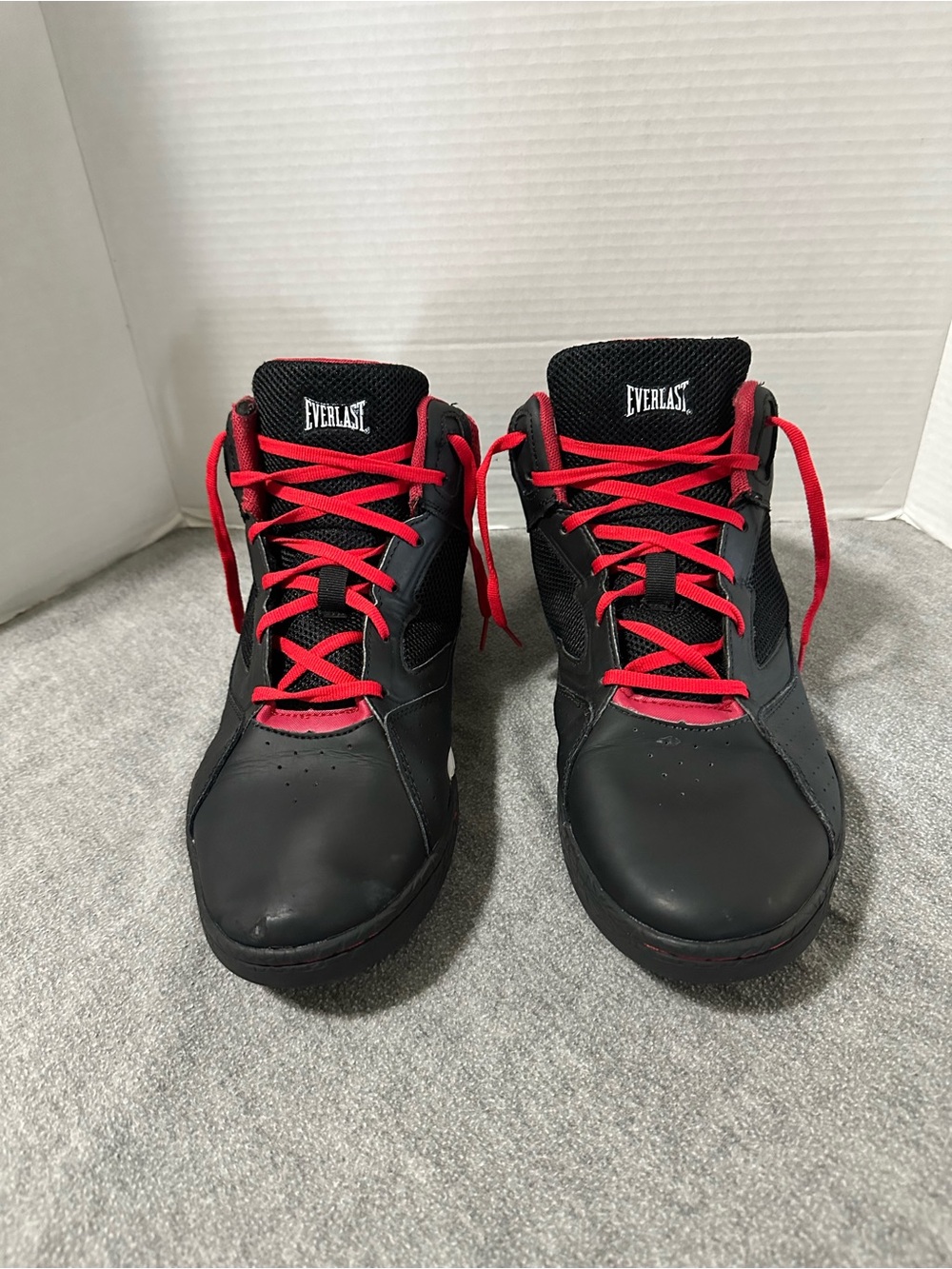 Everlast Black Athletic High-Top Shoes with Red Laces